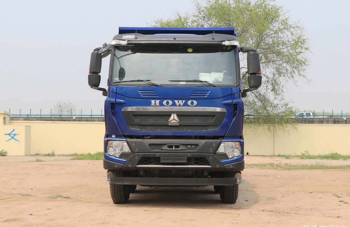 Usado HOWO 440hp 8X4 camião de descarga com capacidade de carga de 30 toneladas e tanque de carga de 7,6x2,35x1,5m