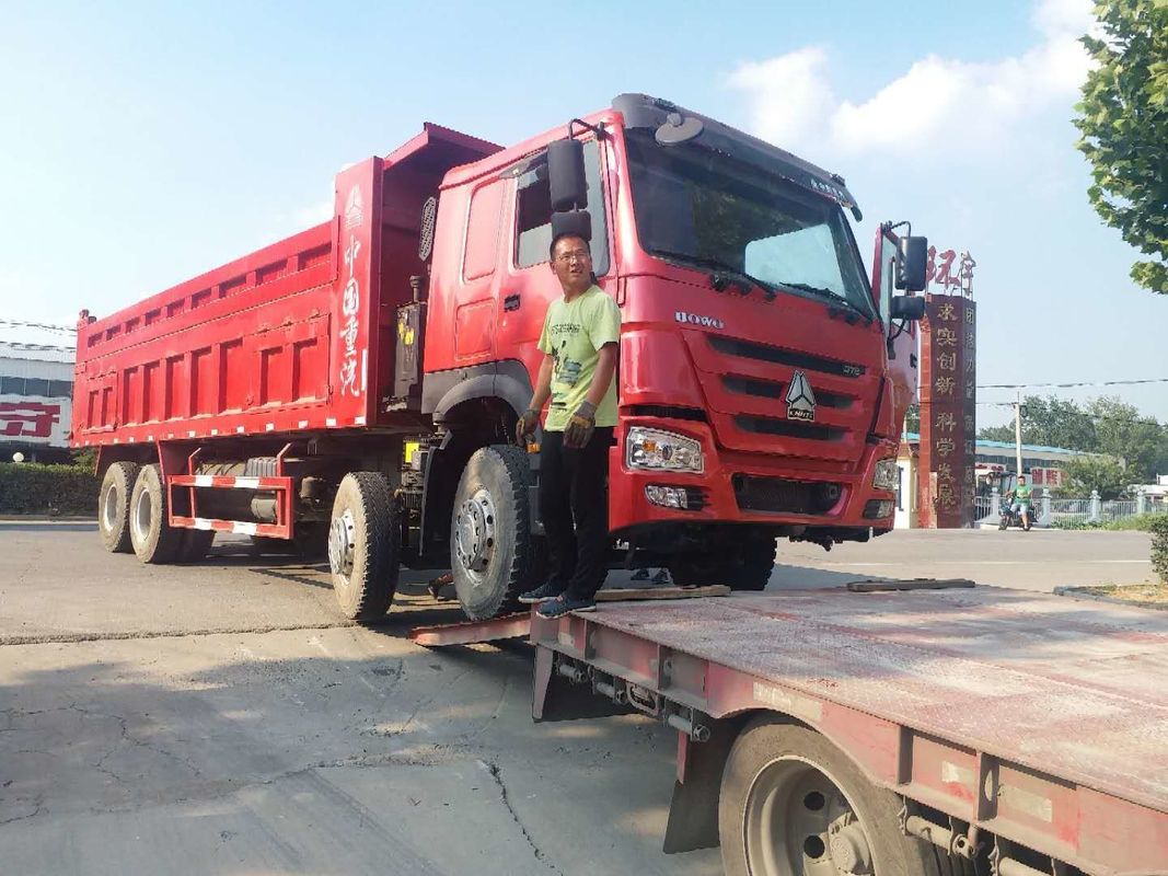 Howo 8x4 371hp 50ton Euro 2 Conduzir camião de segunda mão camião de descarga camião de despejo usado