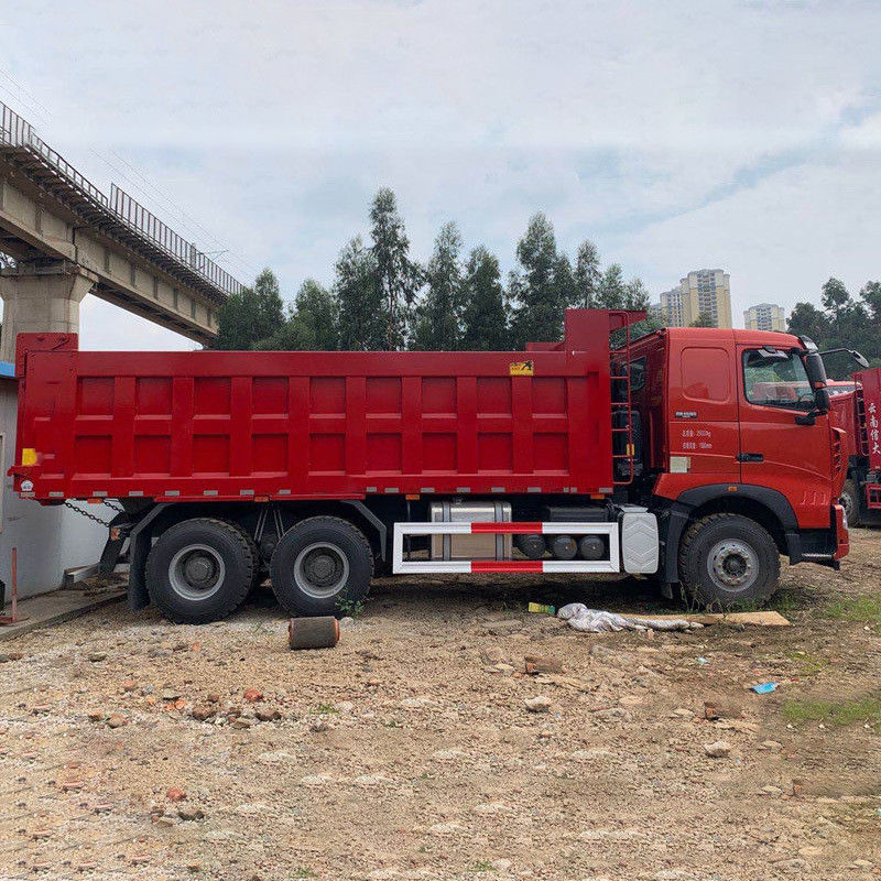 Caminhão pesado Howo 6x4 8x4 16 20 Meter cúbico 10 Caminhão de volante de rodas Caminhão de descarga de mineração usado