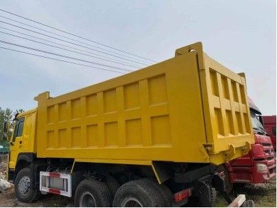 Caminhão Sino Howo 371HP Euro 2 Sinotruck usado para transporte de engenharia