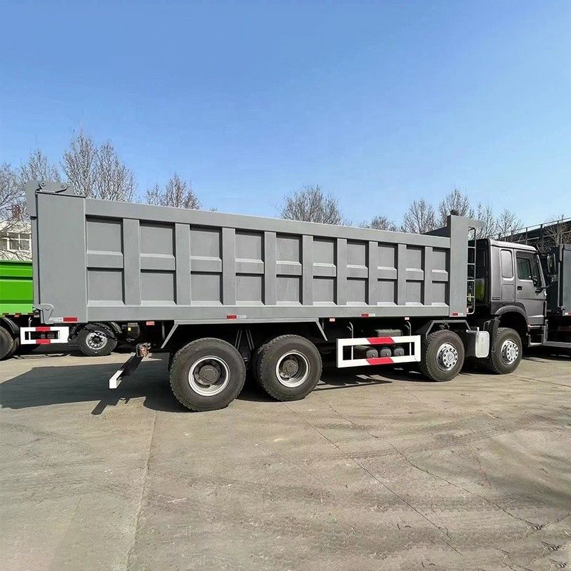 10 Forward Shift 2023 Sinotruk Howo 8x4 caminhão de descarga caminhão de descarga com motor pesado
