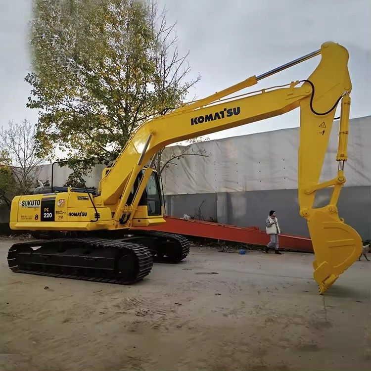Excavadora Komatsu usada de 22 toneladas PC200-8 Excavadora de rastreamento de 30 toneladas CAT 320d para o mercado