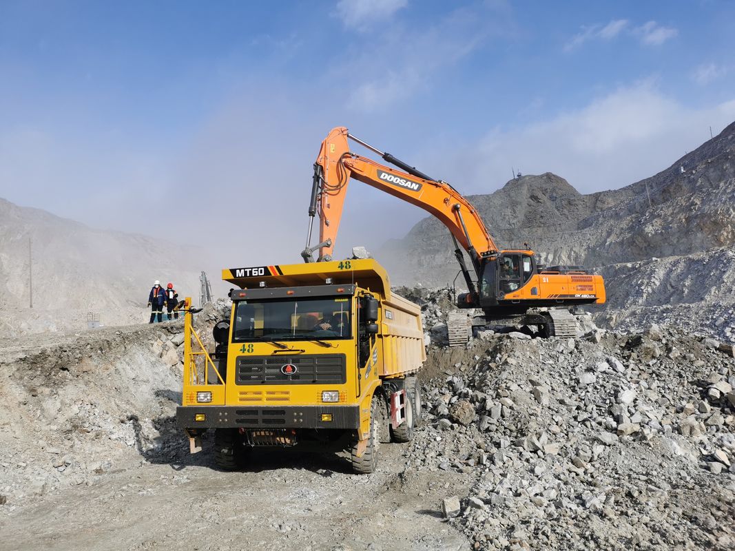 2 Reverso MT60 MT86 MT106 Caminhão de mineração 6X4 60-70 toneladas Carga útil fora da estrada Caminhão de desvio