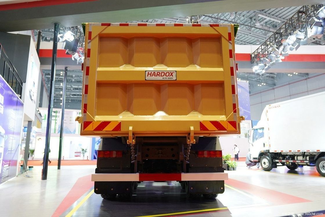 24 metros cúbicos camião de descarga para Sinotruck Howo 12 Wheeler Euro 5 Rhd 50tons 8x4