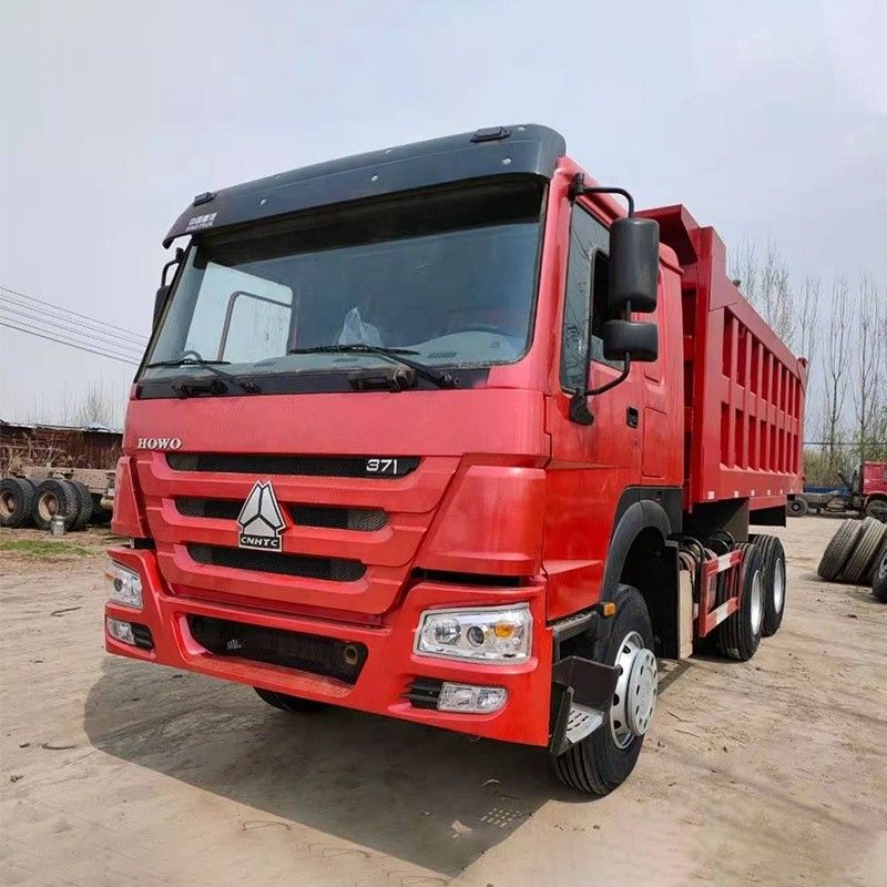 Fabricado Sinotruk Howo 6x4 camião de descarga com 2 número de mudança para trás e tanque de combustível 350Ltr