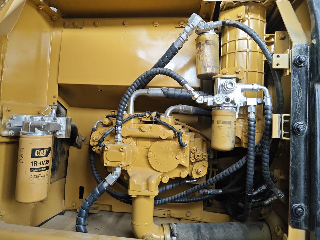 Máquina de escavadeira de motor de 20 toneladas com alta eficiência operacional e bomba hidráulica KYB