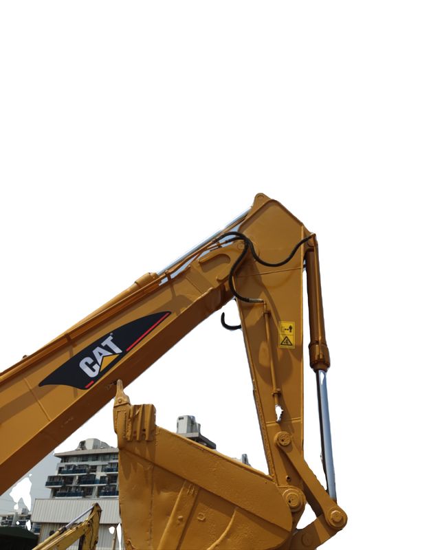 Excavadora de segunda mão original, resistente e de fácil manutenção, em boas condições