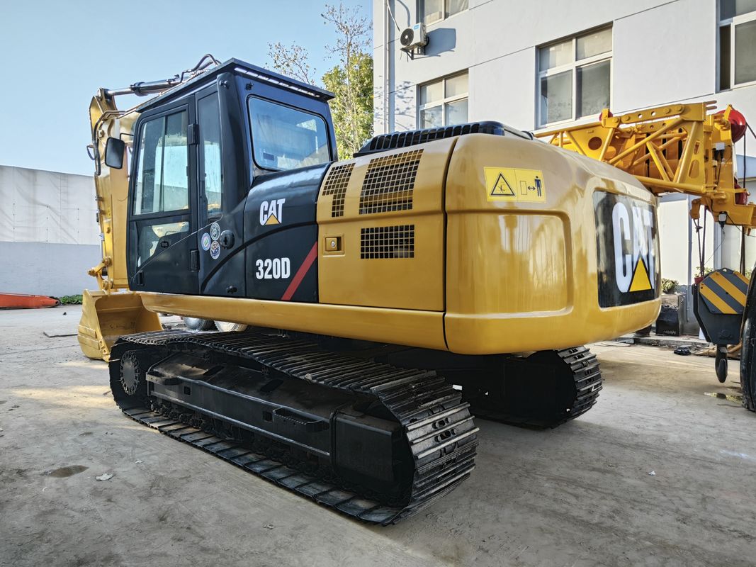 Excavadora CAT 320d usada com manutenção simples e alto desempenho a preços acessíveis