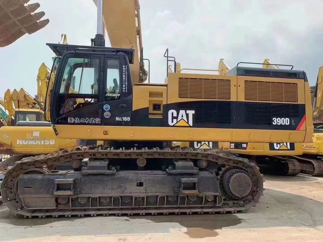 Excavadora 390D de gatos usados com peso de 90250 kg e capacidade de balde de 0,45m3