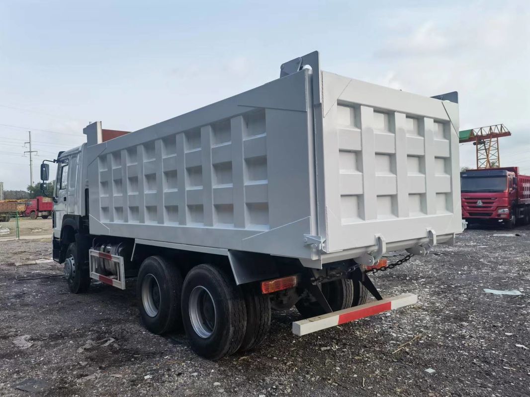 High Refurbished Standard HOWO76 Cab 25000kg Carga Dump Truck 6*4 para o desempenho