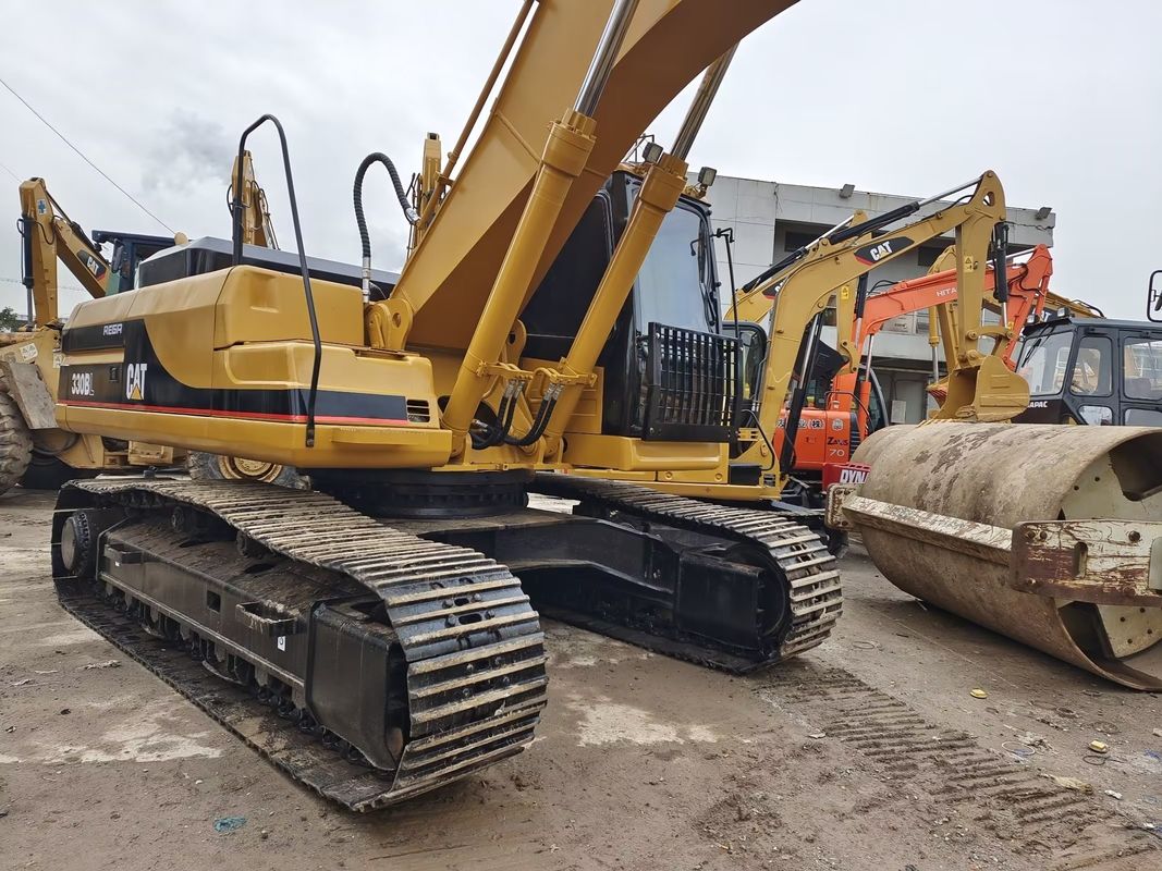 Excavadora de 30 t Usada CAT 330B Excavadora hidráulica de rastreador com capacidade de balde de 2,1 m3