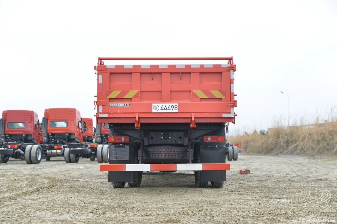 240 HP Dongfeng Dump Truck 4x2 Direção à esquerda 2 passageiros Perfeito para construção
