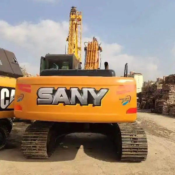 SANY 215 Excavadora 21900 KG Peso da máquina Outra bomba hidráulica para manuseio de materiais
