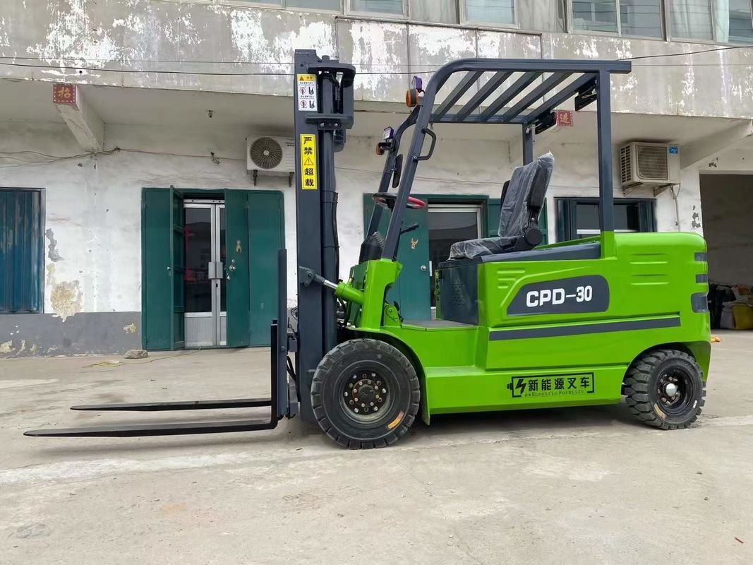 Vantagem real e 14,4 kW de potência do motor de elevação