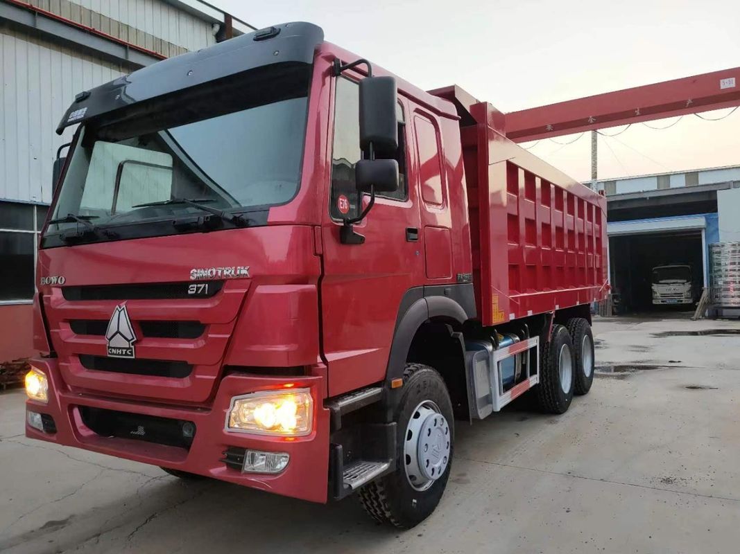 HOWO 6x4 371hp 30 toneladas Red Tipper Truck Dump Truck com motor WEICHAI e 3 passageiros