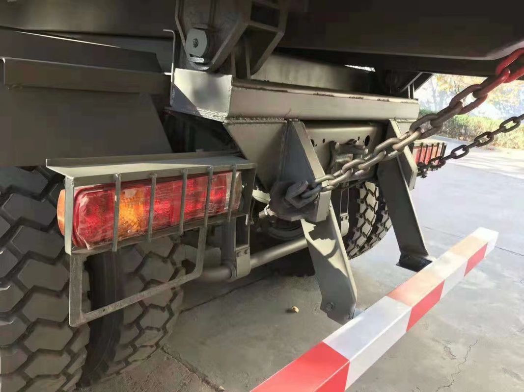 HOWO 6x4 371hp 30 toneladas Red Tipper Truck Dump Truck com motor WEICHAI e 3 passageiros
