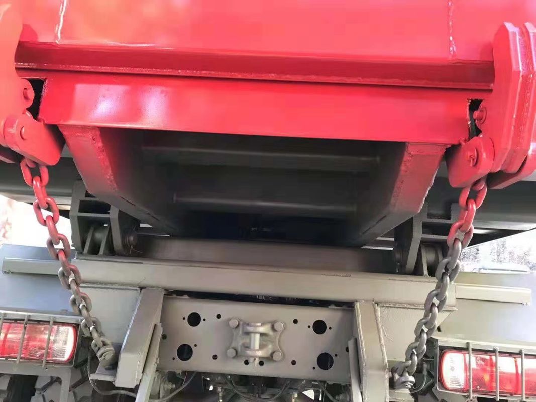 HOWO 6x4 371hp 30 toneladas Red Tipper Truck Dump Truck com motor WEICHAI e 3 passageiros