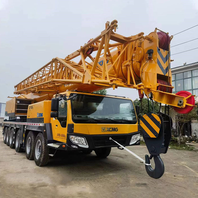 Cranes móveis de 100 toneladas Cranes de elevação de camiões usados com velocidade máxima de operação de 75 km/h