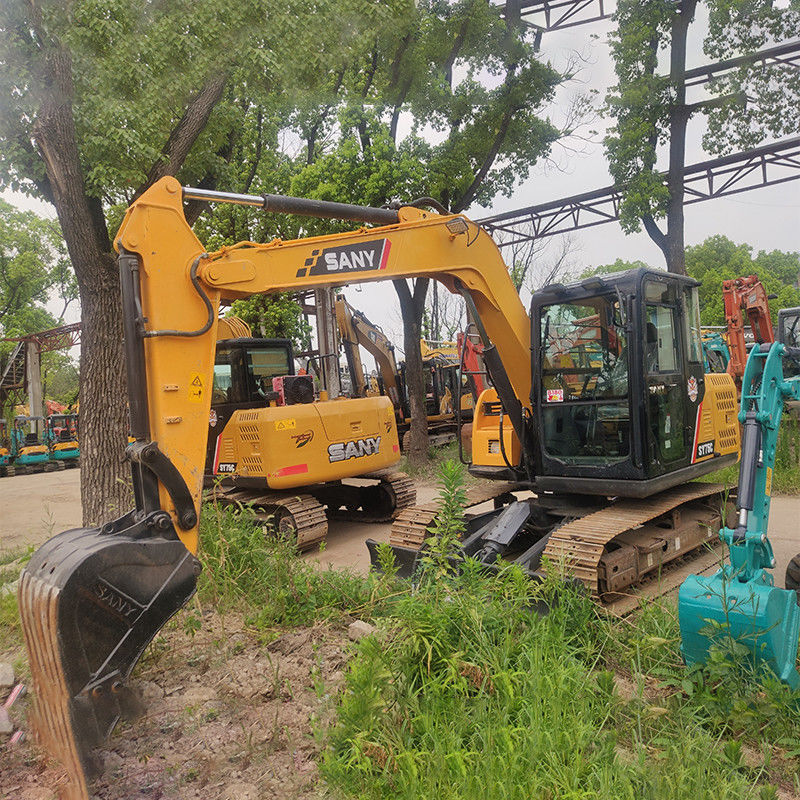 7Excavadora Sany SY75C com motor ISUZU e outra bomba hidráulica