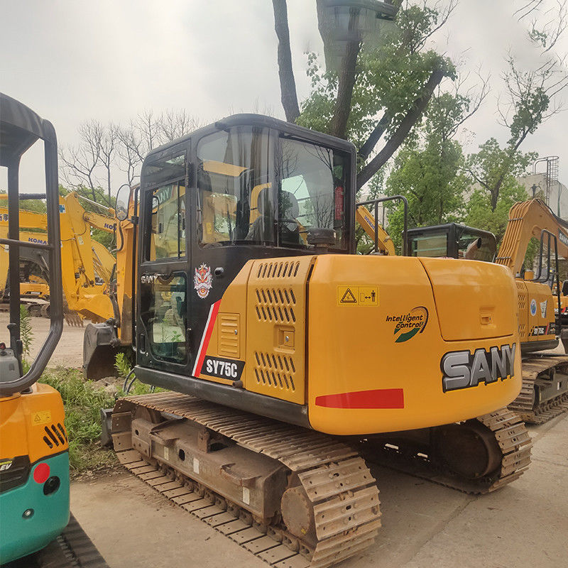 7Excavadora Sany SY75C com motor ISUZU e outra bomba hidráulica