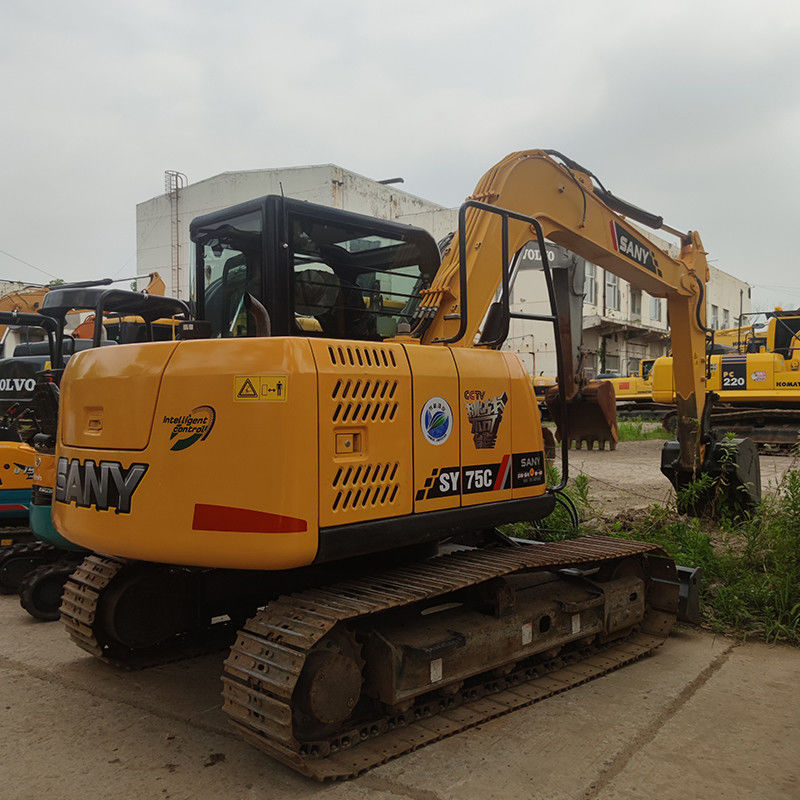 7Excavadora Sany SY75C com motor ISUZU e outra bomba hidráulica