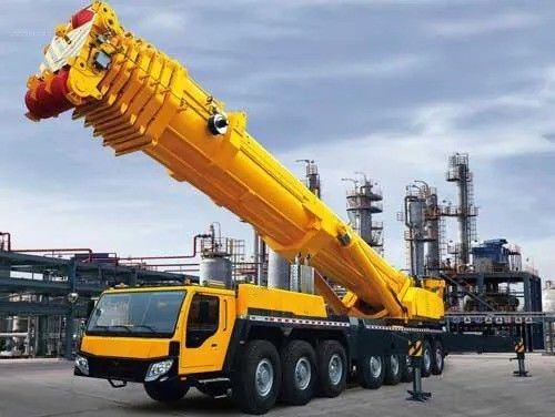 QAY160 Guindaste hidráulico móvel de 160 toneladas para camião 2016 Ano 2001-4000 Horas de trabalho