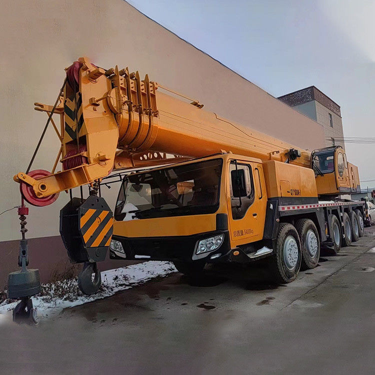 100 toneladas QY100K Guindaste de camião Zoomlion usado com guindaste telescópico de barra reta