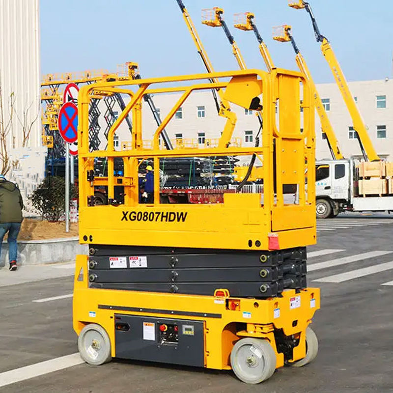 Elevador portátil de tesoura 1550 kg Ferramentas de elevação de plataformas de trabalho móveis e elétricas de trabalho pesado