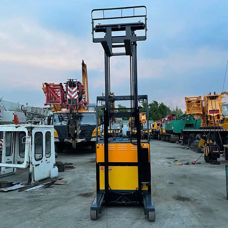 1 tonelada de empilhadeira elétrica usada TCM altura de elevação 1,6m-3,5m com manobrabilidade flexível