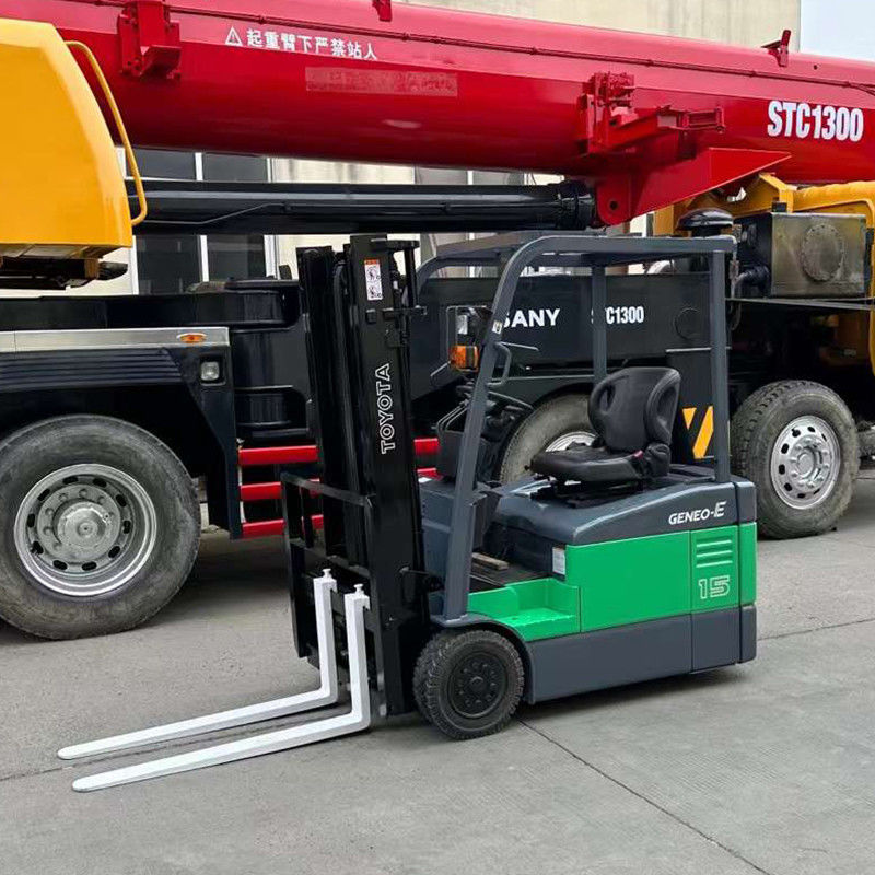 Elevador elétrico de 4 rodas 1 tonelada 1,5 tonelada 2 toneladas Toyota usada com comprimento de garfo de 1070 mm