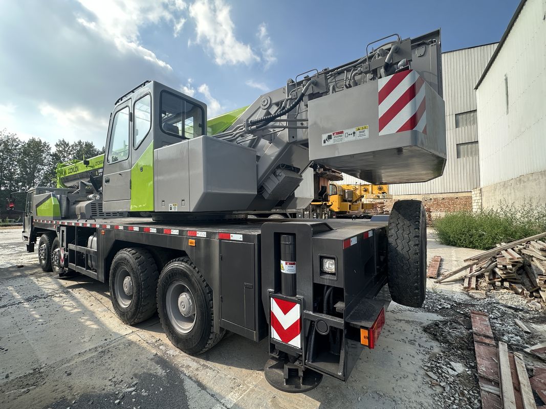 Zoomlion 55 Tonnes Cranes de caminhões 50 Tonnes Capacidade para projetos de construção em 2020