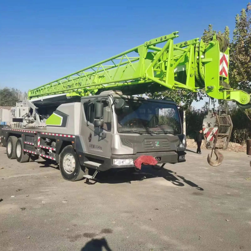 Good Zoomlion 25 Ton Truck Crane com design verde e velocidade máxima de operação de 80 km/h