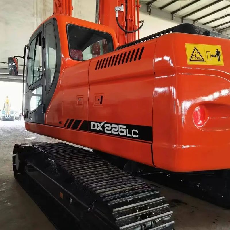 Radius máximo de escavação 10705 mm 110 kw Boa condição Excavadora Doosan DX225 LC Crawler Digger
