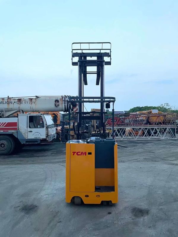 Distância do centro de carga de 500 mm 1,5 toneladas em empilhadeira para manuseio suave e seguro de materiais