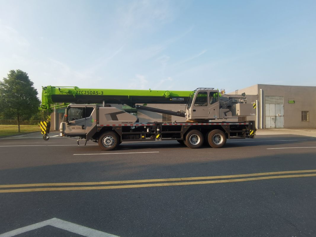 Máquina de guindaste de 41m em caminhão Zoomlion Utilizado caminhão Boom Guindaste com 2001-4000 horas de trabalho