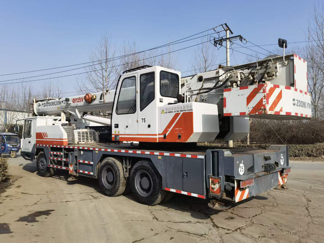 Zoomlion QY25V guindaste de caminhão usado de 25 t com bomba hidráulica em excelente estado de funcionamento