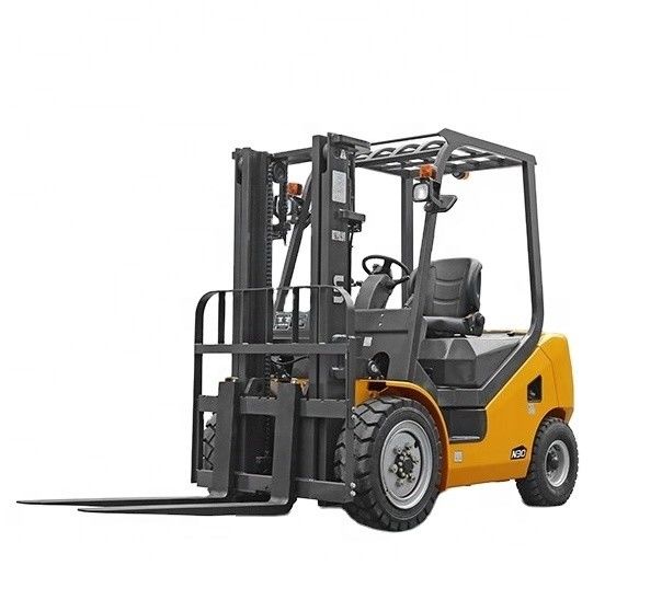2.5 toneladas de empilhadeira diesel de 3 toneladas com largura total de 1225 mm e raio de rotação de 2400 mm