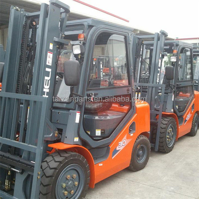 2.5 toneladas de empilhadeira diesel de 3 toneladas com largura total de 1225 mm e raio de rotação de 2400 mm