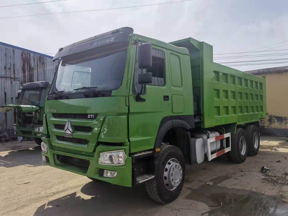 Caminhão Sinotruck usado 6x4 371hp 30tons Howo Tipper Dump Truck com Weichai WD615.47 Motor