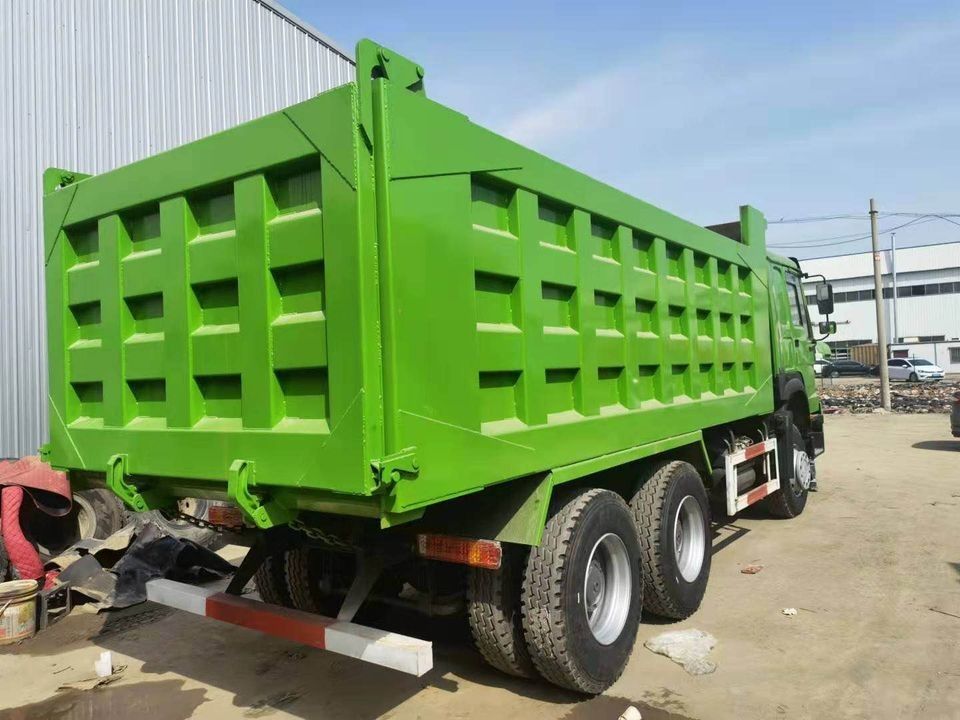 Caminhão Sinotruck usado 6x4 371hp 30tons Howo Tipper Dump Truck com Weichai WD615.47 Motor