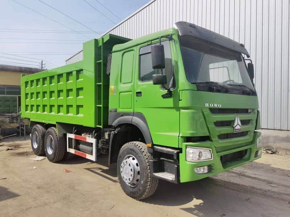 Caminhão Sinotruck usado 6x4 371hp 30tons Howo Tipper Dump Truck com Weichai WD615.47 Motor