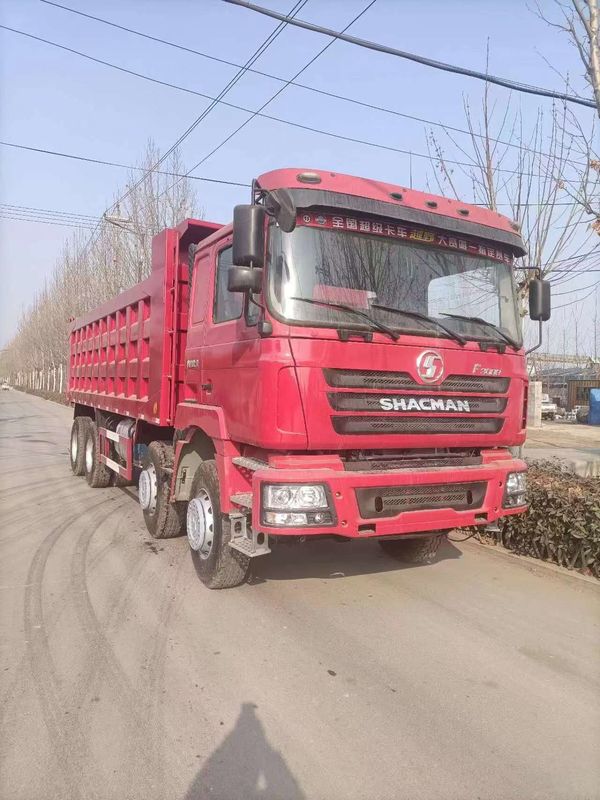 Shacman F3000 8x4 caminhão de despejo com tanque de carga Dimensões de 7600 X 2300 X 1500 mm