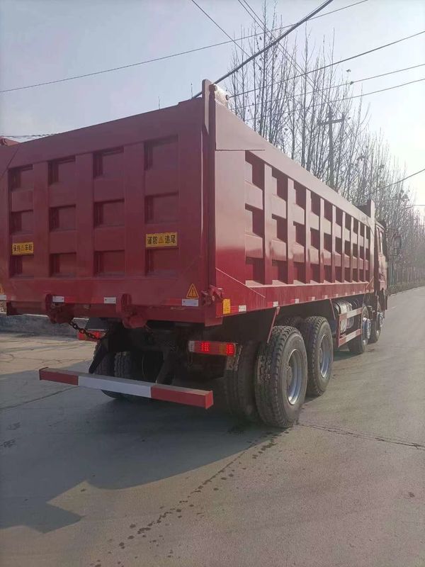 Shacman F3000 8x4 caminhão de despejo com tanque de carga Dimensões de 7600 X 2300 X 1500 mm