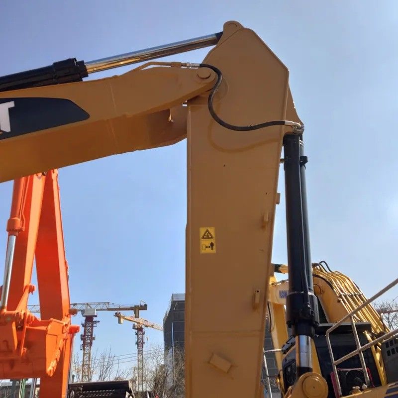 Hot Item em segunda mão Komatsu PC200 Excavator com 3.1/4.2/5.5km/h velocidade de marcha