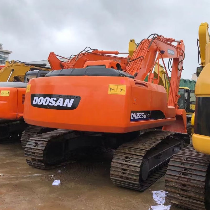 22500 kg Peso de trabalho Excavadora Doosan 225 usada com 2001-4000 horas de trabalho