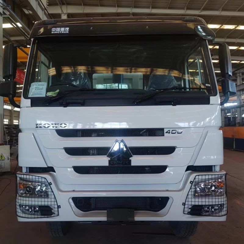 Howo 8x4 LHD Dump Tipper Truck com binário máximo 500-1000Nm e capacidade do motor 6-8L