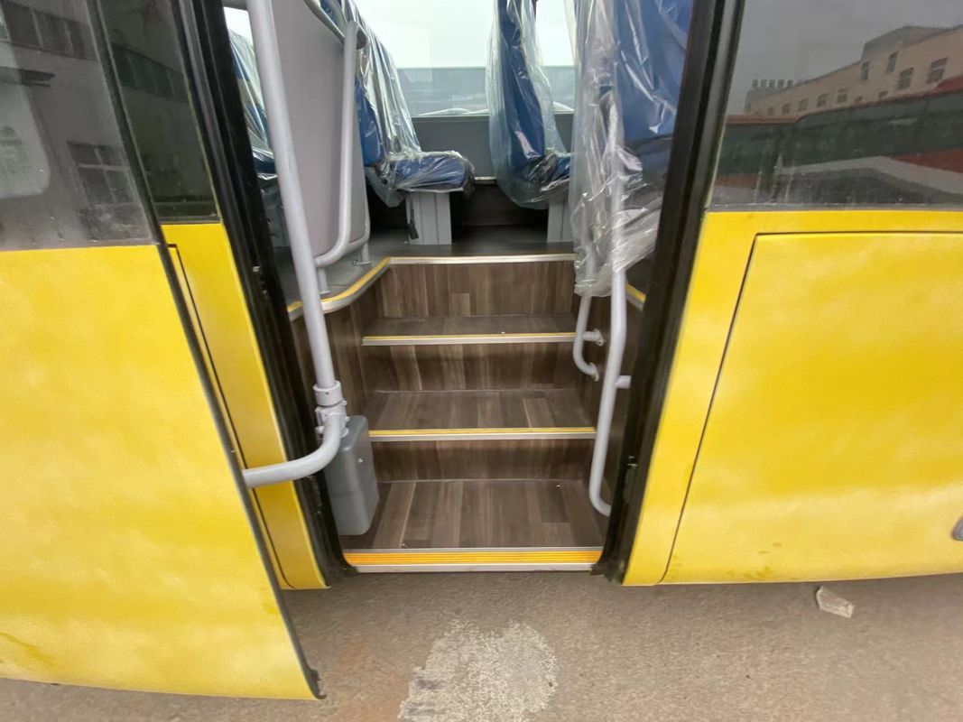 70 lugares LHD Luxury Coach Bus Usado Yutong Bus em boas condições Tipo de combustível diesel