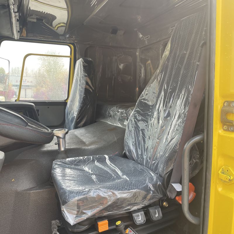 Capacidade do tanque de combustível de 400-500L HOWO 8x4 371hp