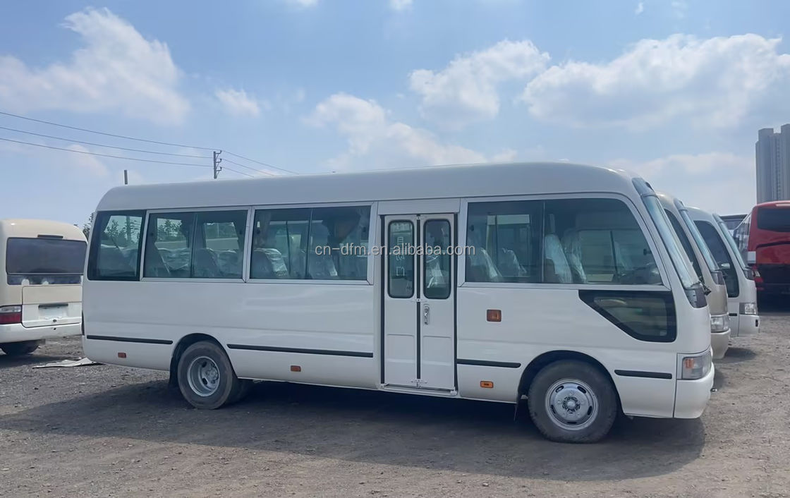 Toyota 19-29 Assentos Off Road Diesel Coaster Bus Minibus com torque máximo 340Nm/rpm