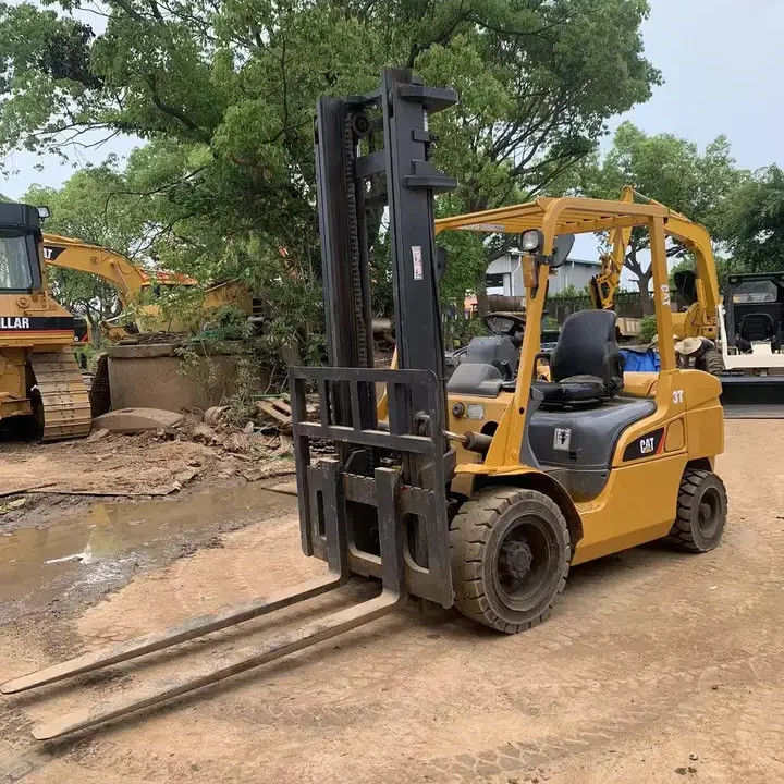 Carregadeira diesel de 3 toneladas no Japão com altura de elevação padrão e largura de garfo de 150 mm